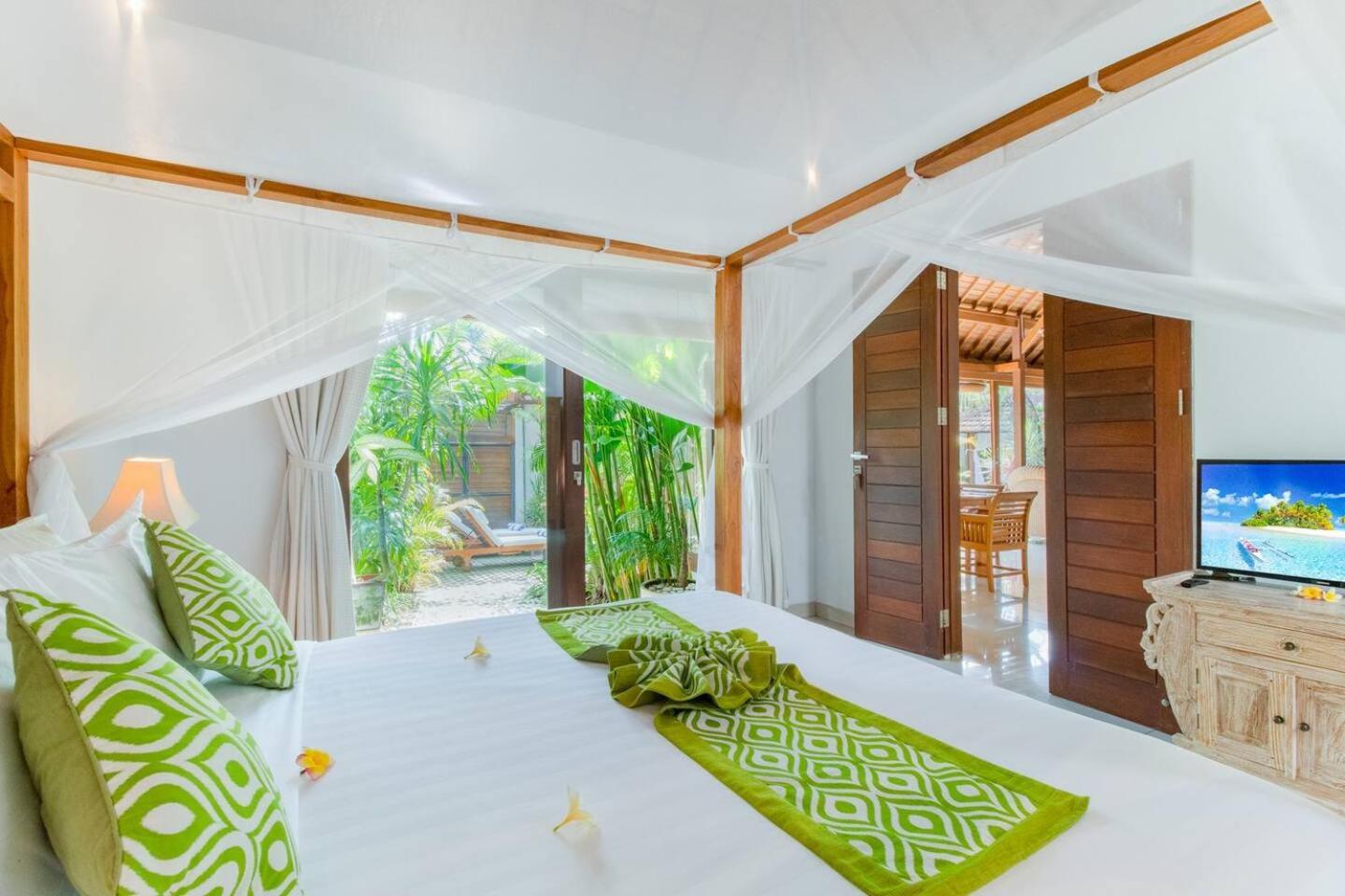 Villa Heart Of Seminyak, 2Br, Sleeps 4, Walk To Bintang Extérieur photo