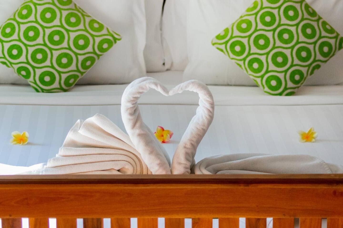 Villa Heart Of Seminyak, 2Br, Sleeps 4, Walk To Bintang Extérieur photo