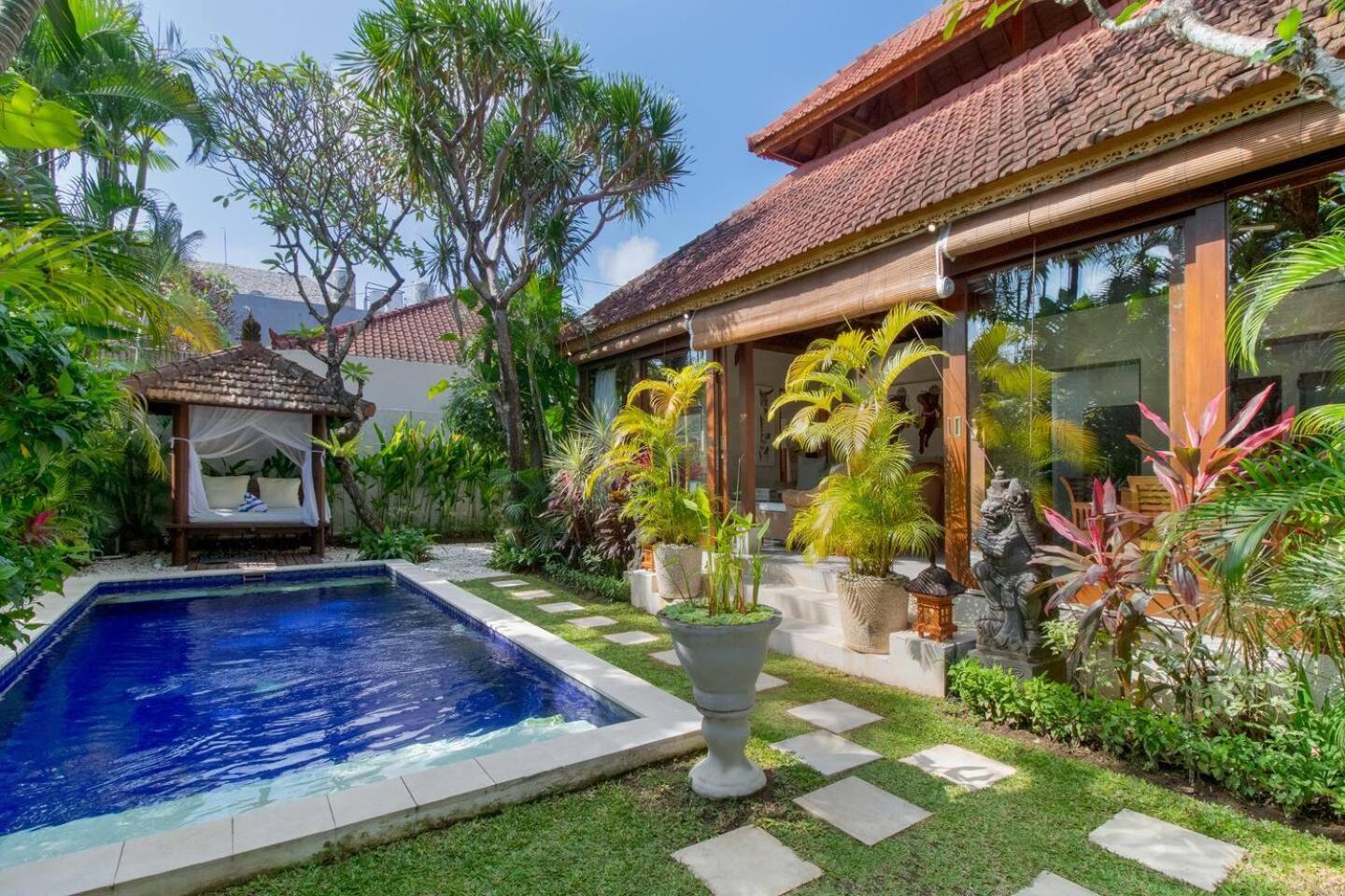 Villa Heart Of Seminyak, 2Br, Sleeps 4, Walk To Bintang Extérieur photo