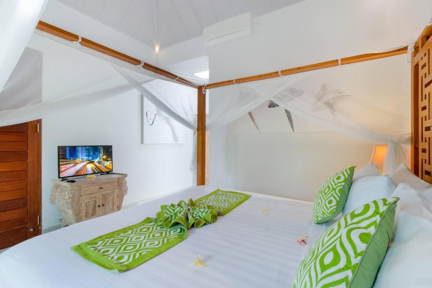 Villa Heart Of Seminyak, 2Br, Sleeps 4, Walk To Bintang Extérieur photo