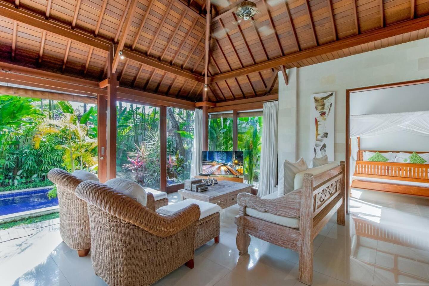 Villa Heart Of Seminyak, 2Br, Sleeps 4, Walk To Bintang Extérieur photo